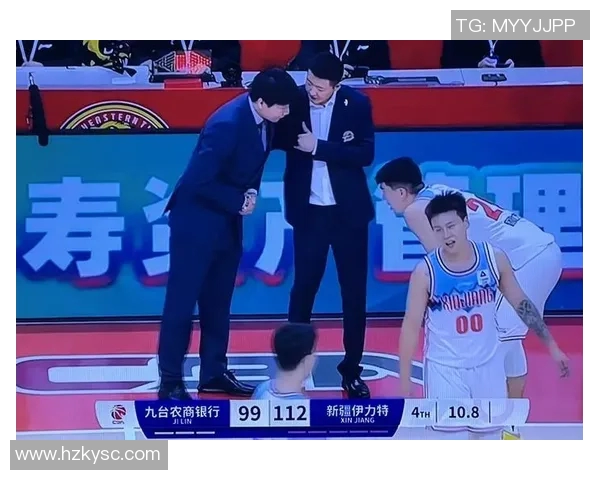 新疆飞虎与青岛的精彩对决揭示篮球战术与团队协作的完美结合 新疆飞虎与青岛的精彩对决揭示篮球战术与团队协作的完美结合