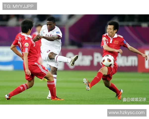 中国与韩国足球对决央视直播精彩瞬间回顾与分析 中国与韩国足球对决央视直播精彩瞬间回顾与分析